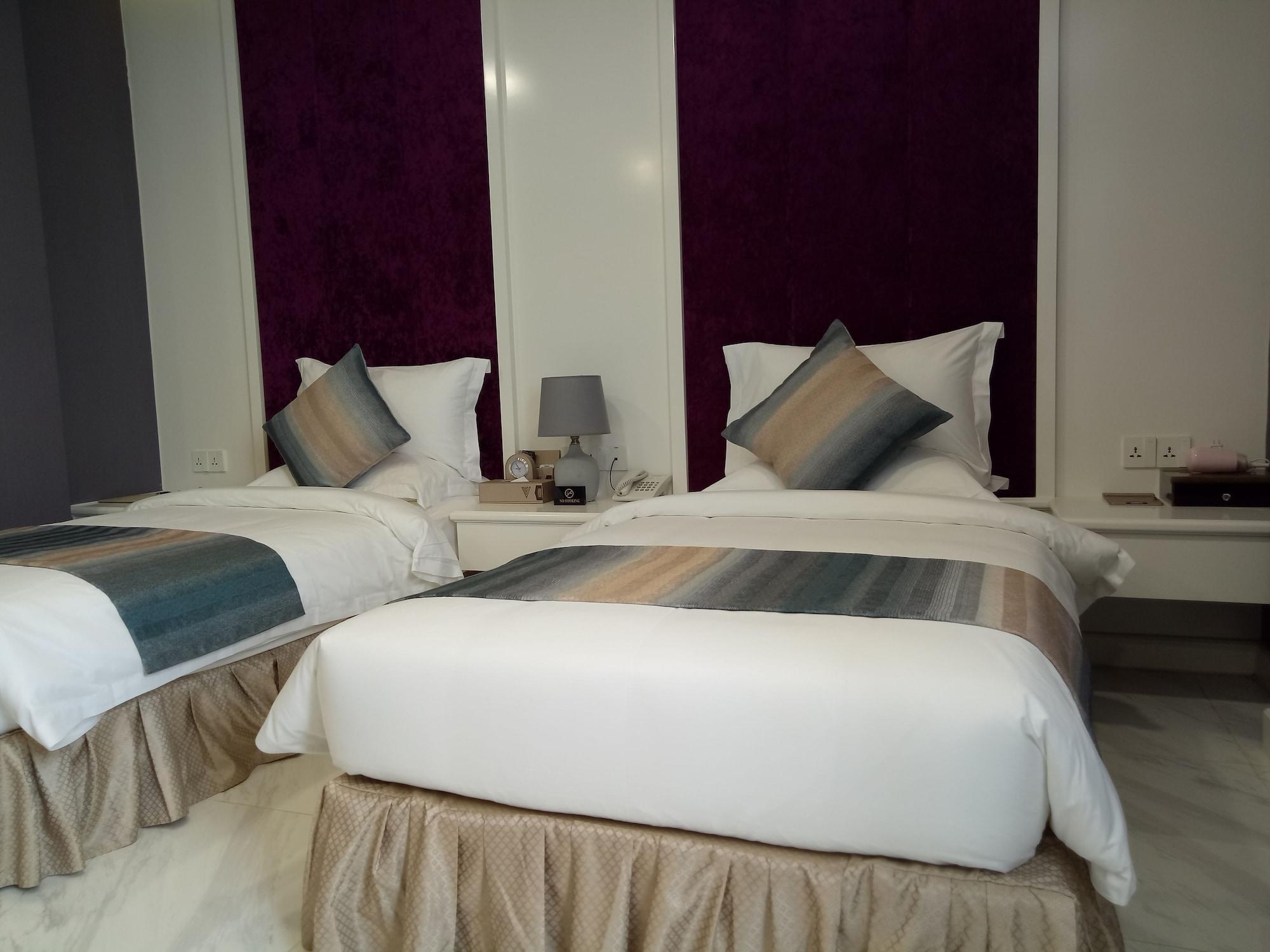 V Boutique Hotel Phnom Penh Extérieur photo