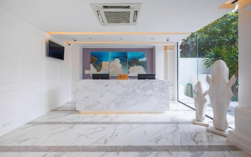 V Boutique Hotel Phnom Penh Extérieur photo